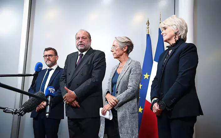 Trois ans après le lancement du Grenelle des violences conjugales, le Gouvernement renforce encore son engagement pour lutter contre les violences faites aux femmes